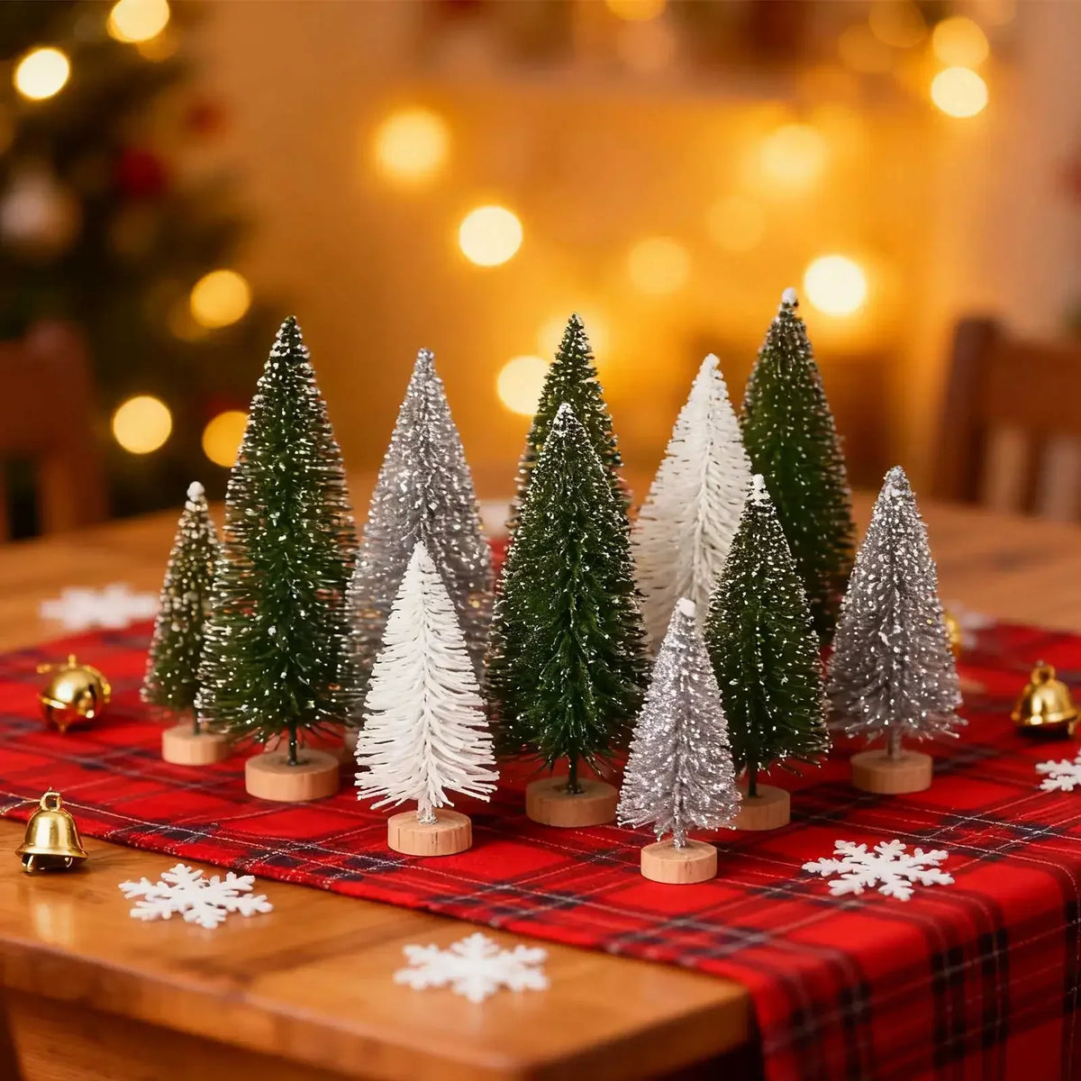 30pcs Mini Christmas Trees Artificial Christmas Tree Bottle Brush Trees with Wooden Base for Christmas Decor Party Home Table Craft Decorations (Silver,Green)