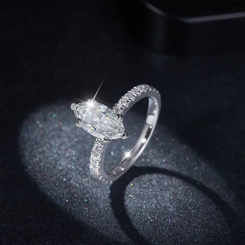 New 925 Sterling Silver 5CT Moissanite Horse Eye Ring Set for Women, Fashionable and Shiny Matching Rings, Wedding Gifts, Banquet Ring Accessories, Valentine's Day Gifts, Birthday Accessories, the Best Gift for Good Friends